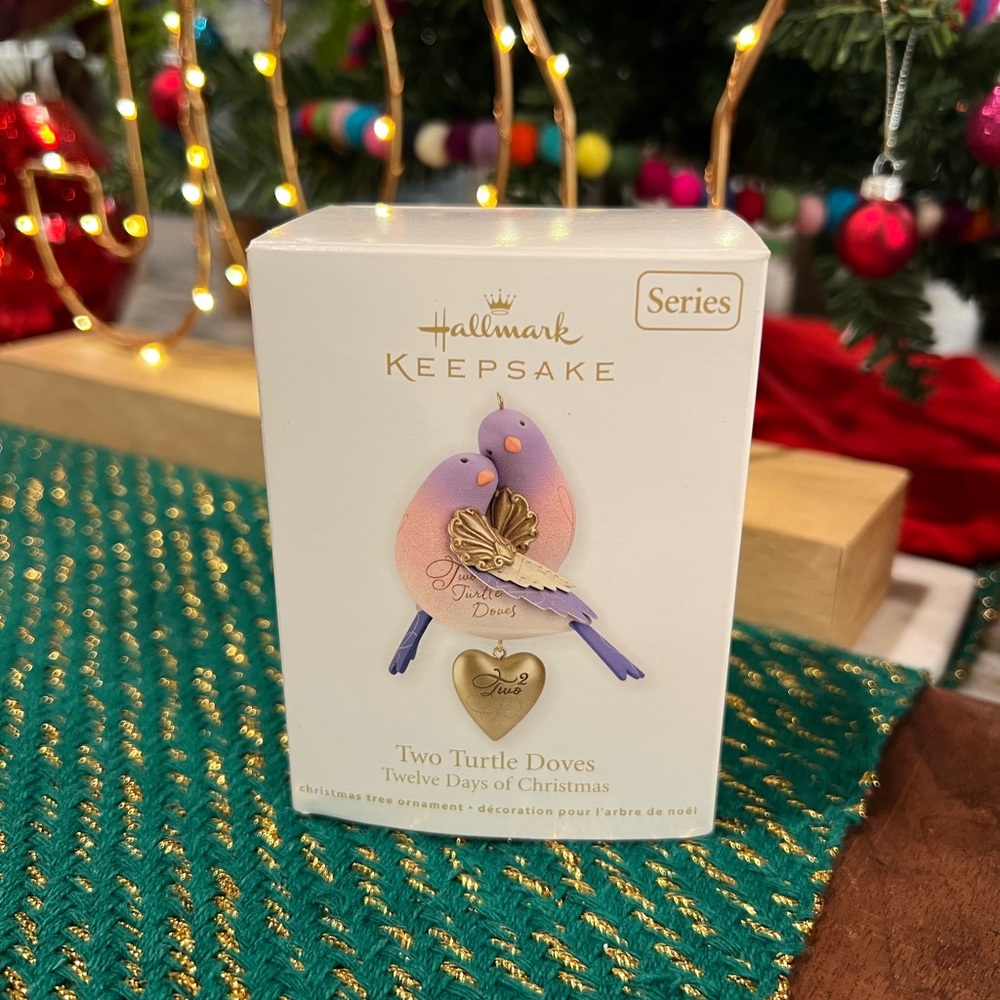 NWT Hallmark Two Turtle Doves Ornament